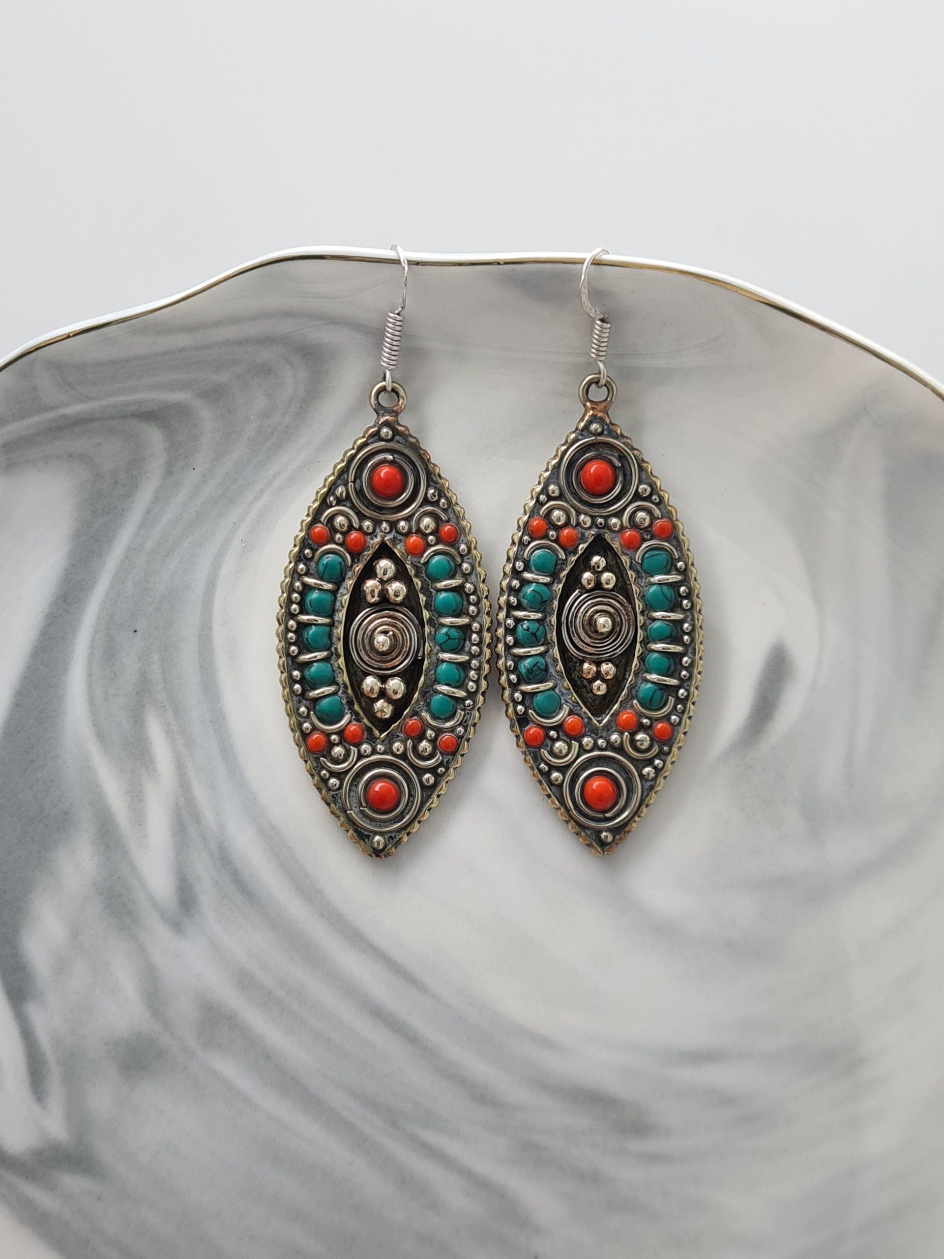 Long dangle earrings - Image 3