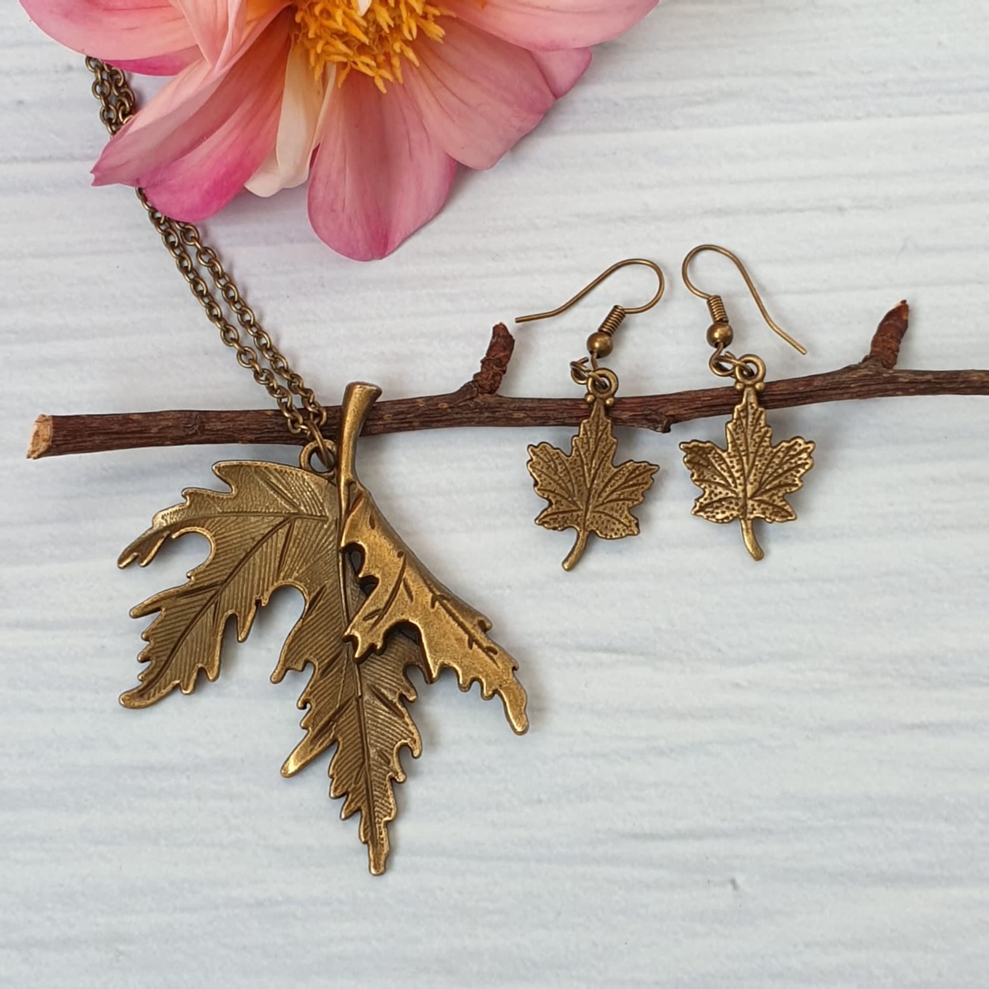Maple Leaf Necklace And Earrings, Bronze Leaf, Halloween Autumn Jewellery, Nature Lover, Bohemian Pendant/Earrings, Autumn Gift