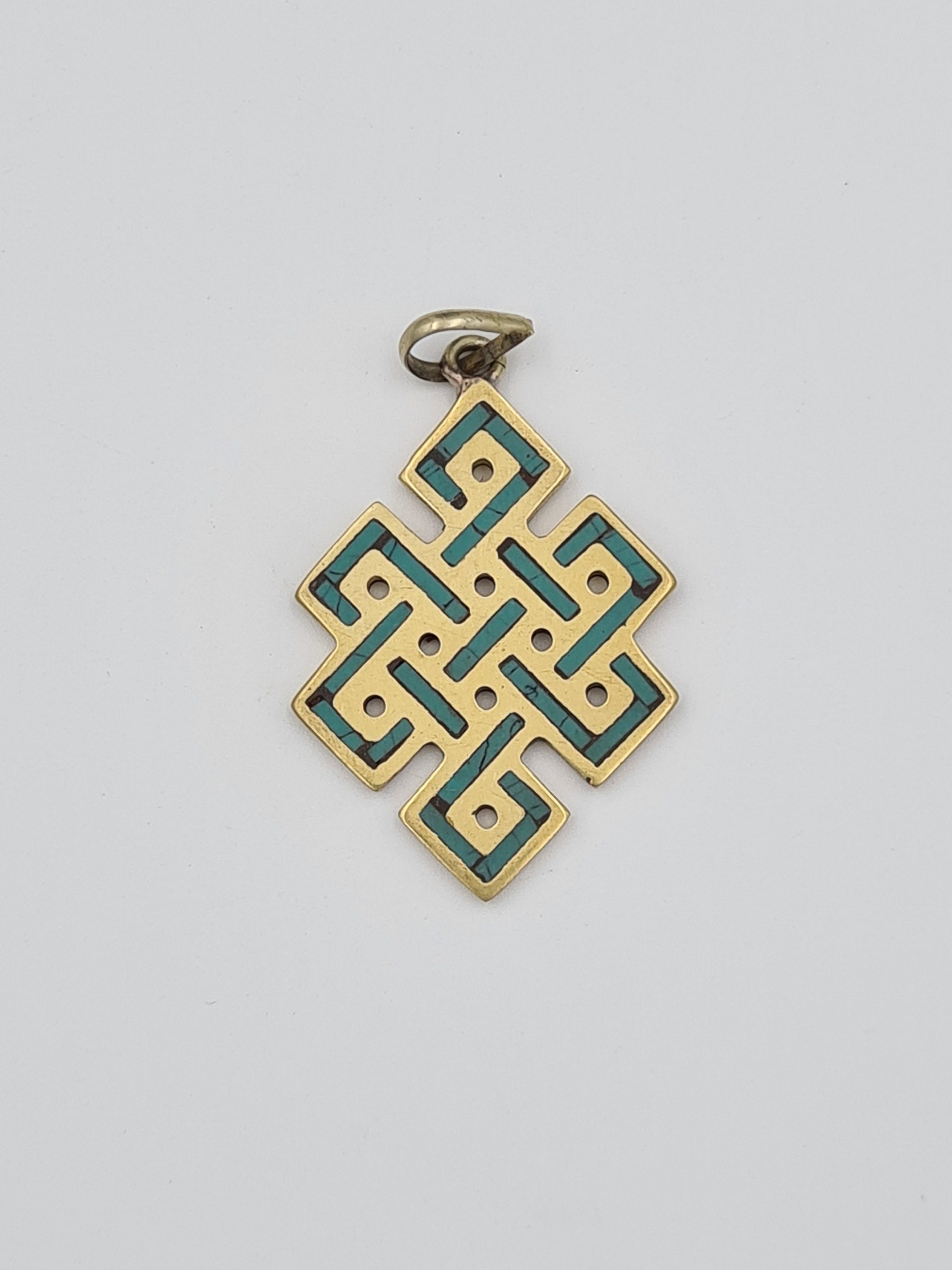 Tibetan Endless Knot Pendant, Turquoise Pendant, Nepalese Ethnic Jewellery, Gypsy Boho Style, Turquoise Inlay, Concentric Circles design - Image 10